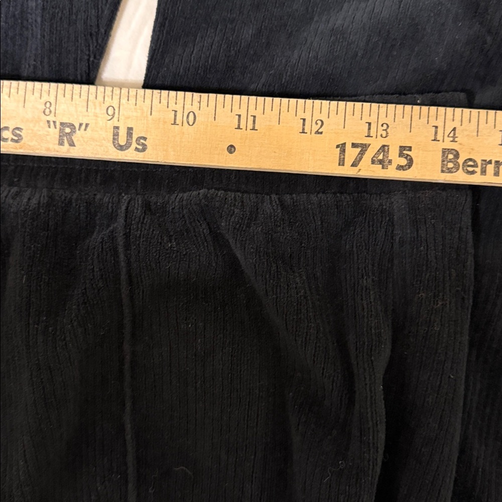 Aerie WOMENS  Black Corduroy Short Court Flare Pants - Picture 4 of 10